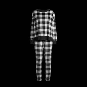 Secret Treasures SM Black and White Plaid Pajama Set